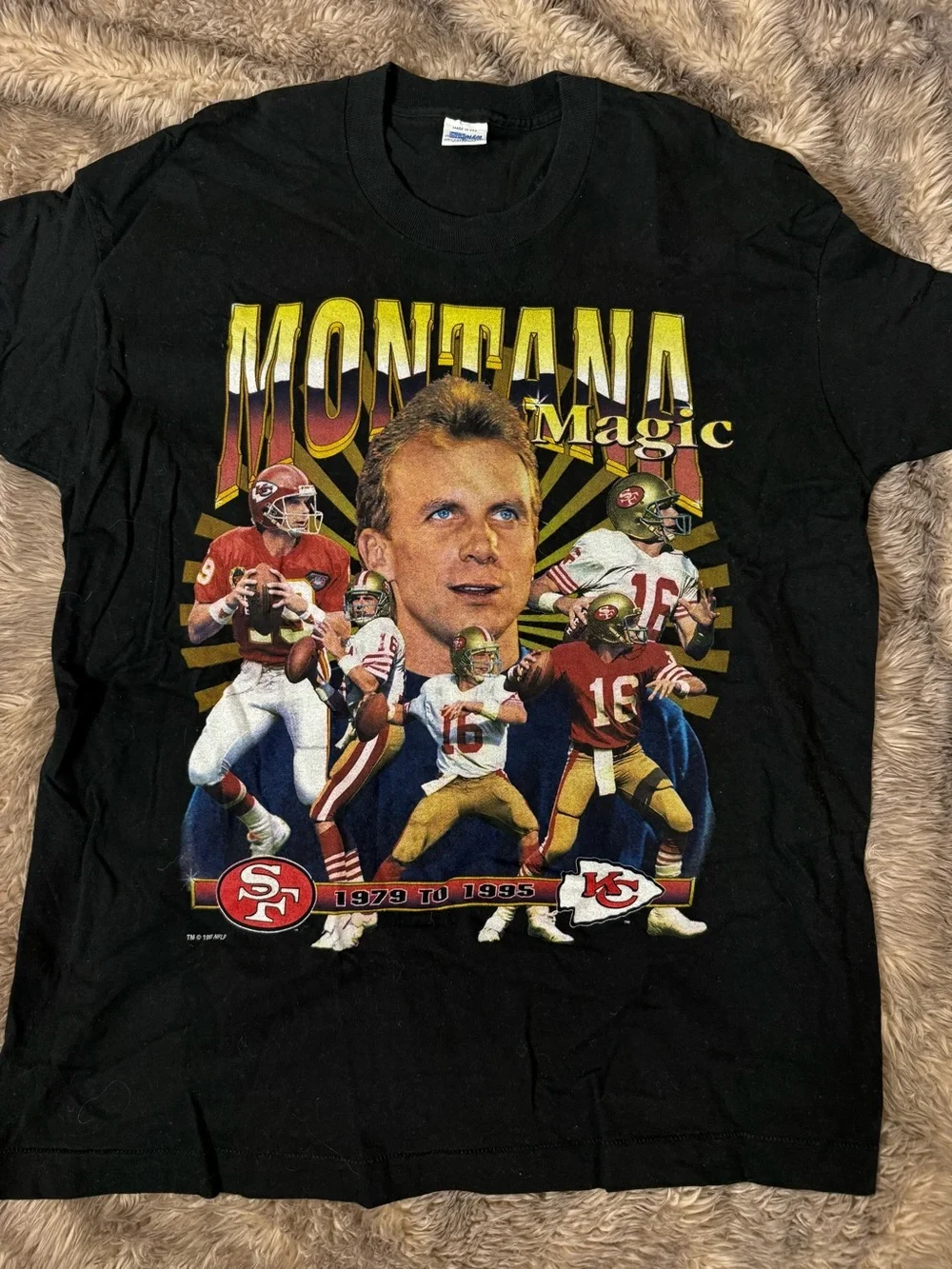 San Francisco 49ers Joe Montana Graphic Tee - Montana Magic